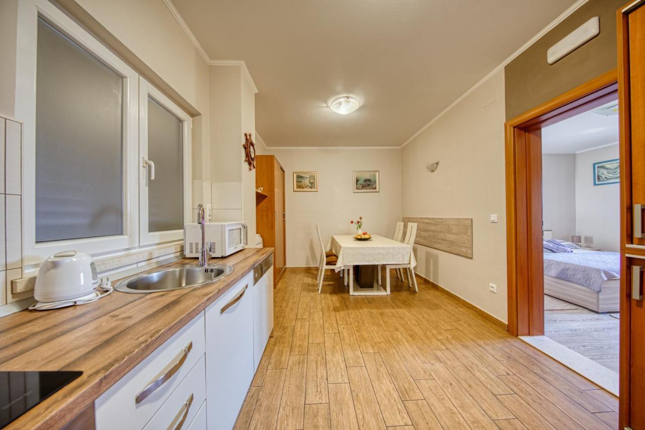 Kristic Apartment